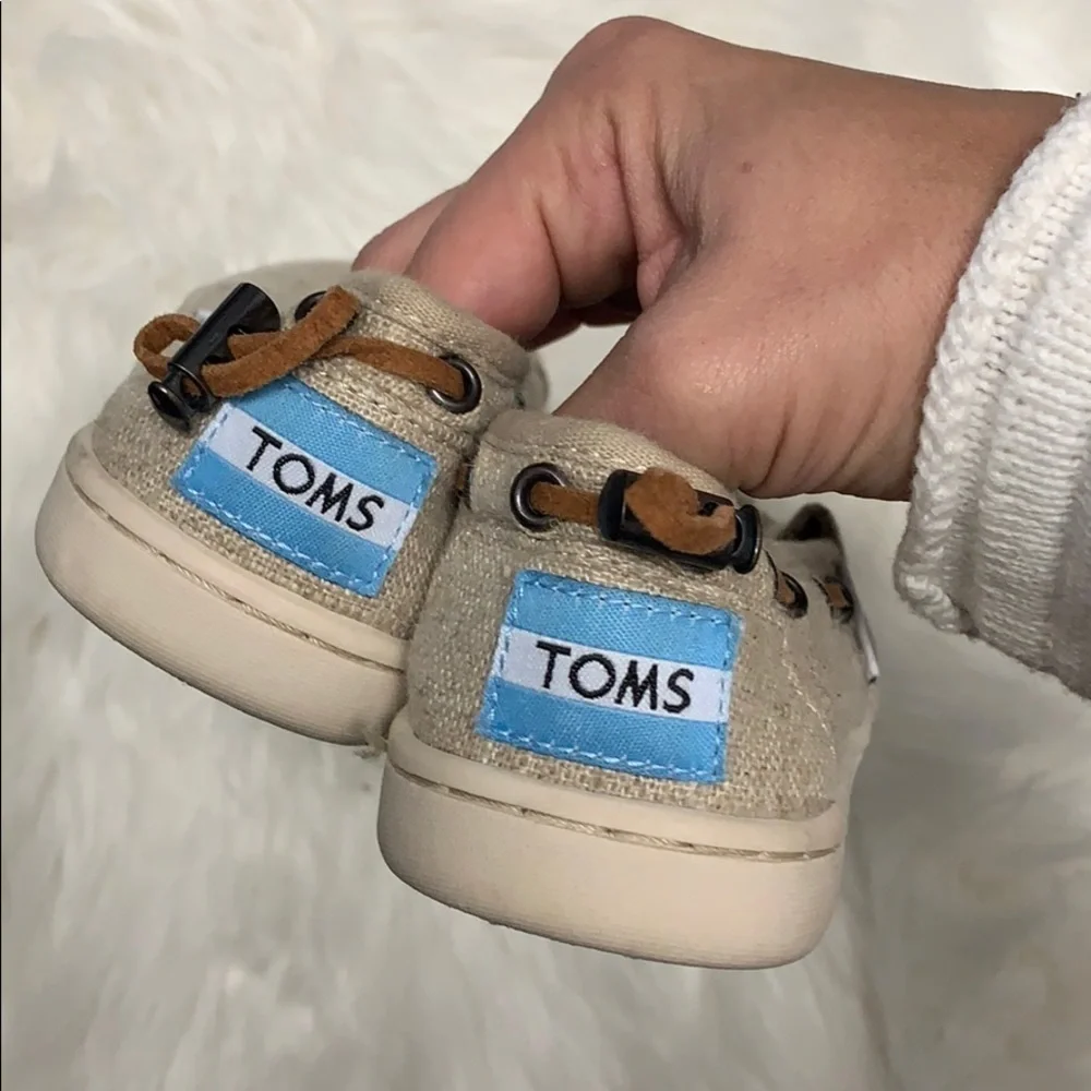 Toms canvas great